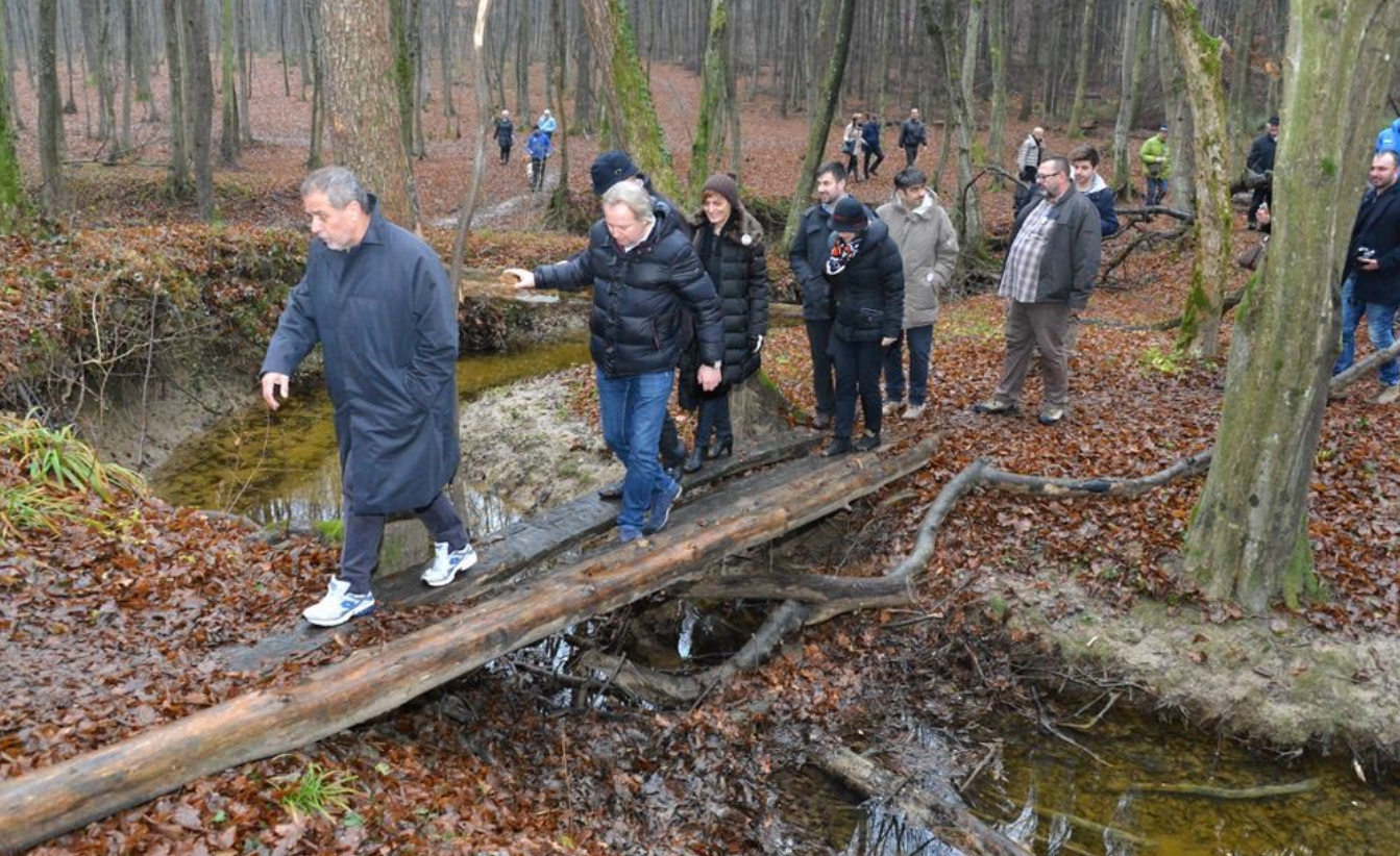 Bandić u Sesvetama.PNG
